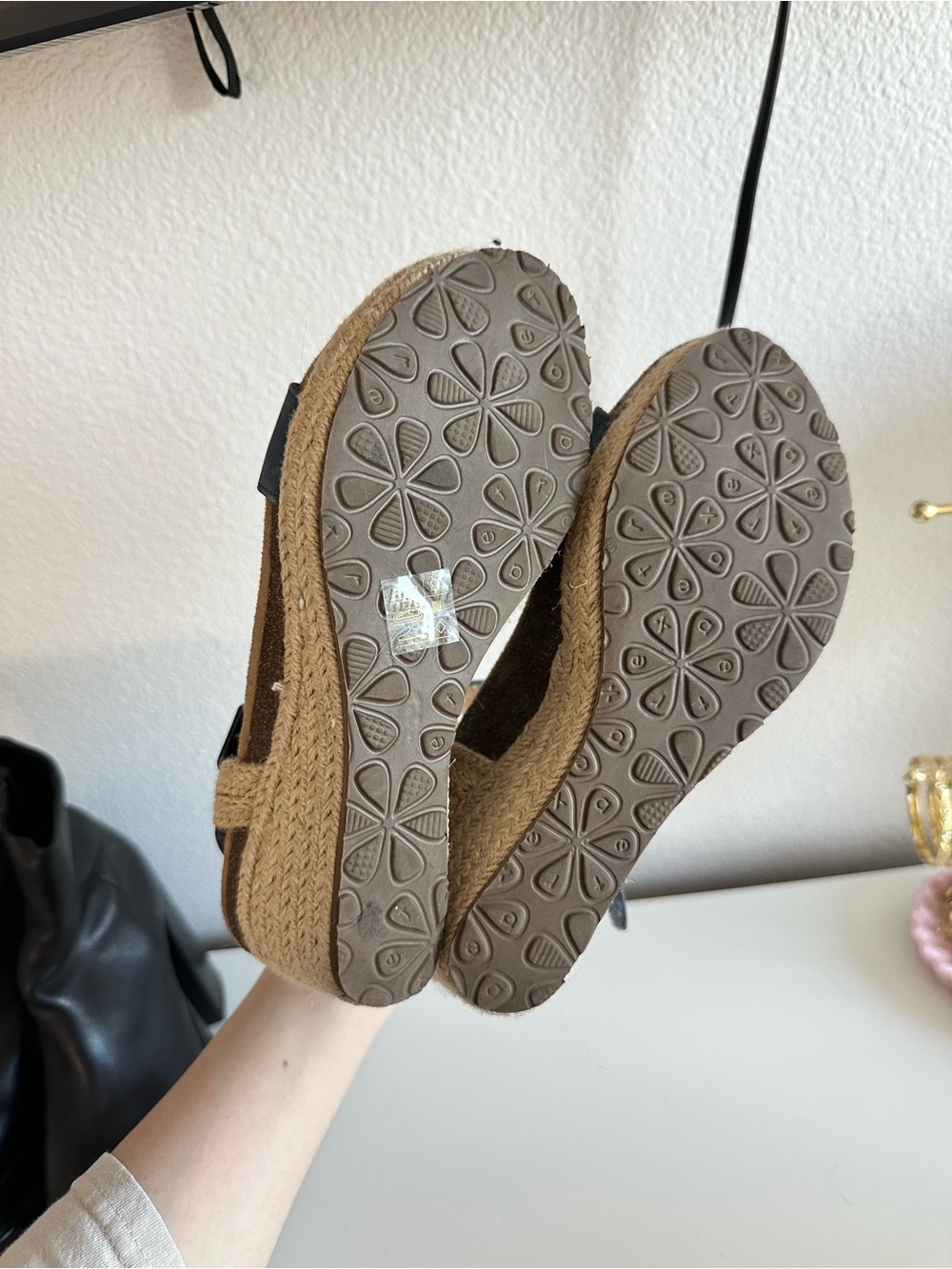 Aetrex Blue Women’s Espadrille Wedge Sandals - Picture 3 of 3